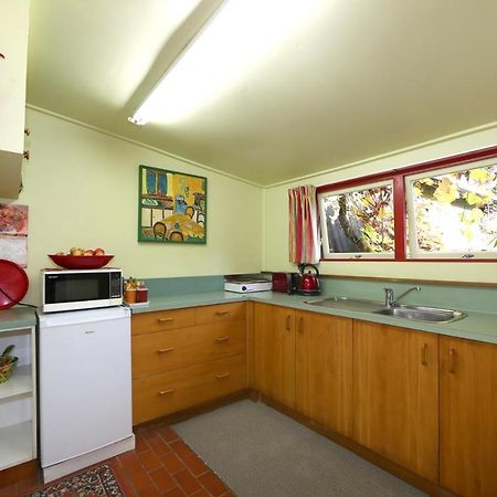 The Berry Farm Retreat Villa Hastings Bagian luar foto